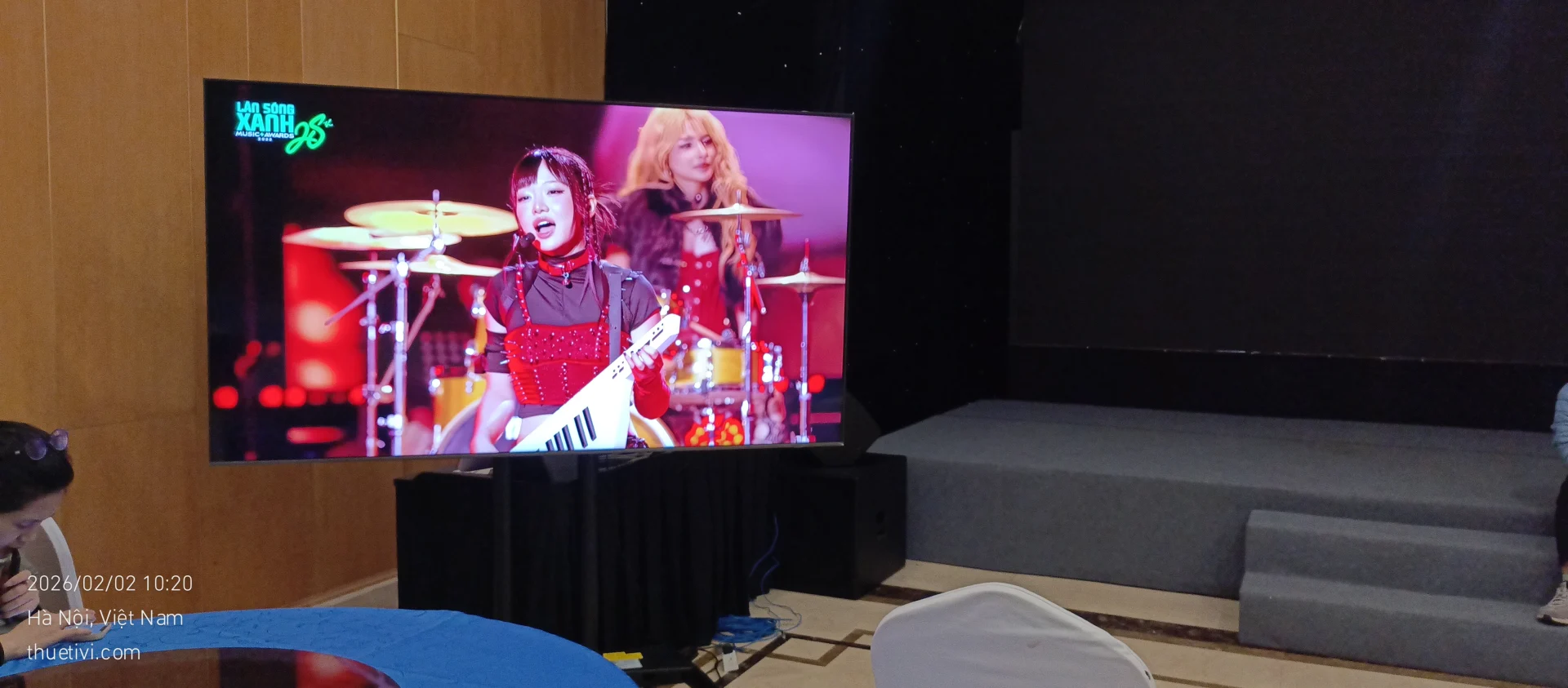 Cho thuê tivi 85inch