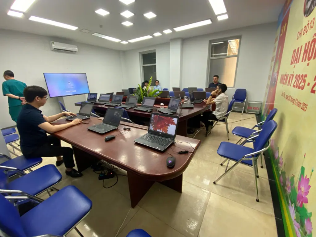 thuê tivi và laptop tại sơn tây