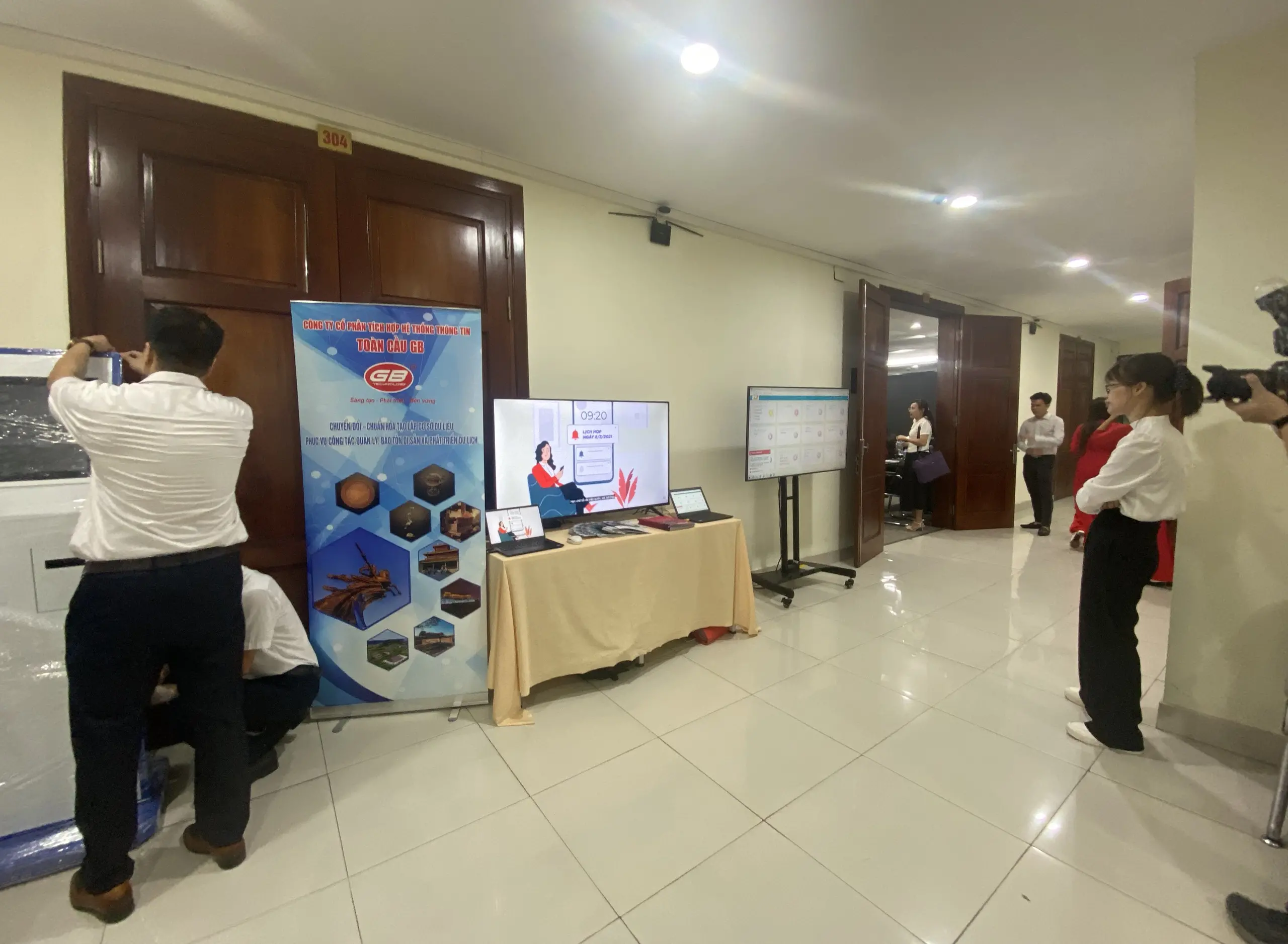 thuê tivi 55inch giá chỉ từ 500.000đ/ngày
