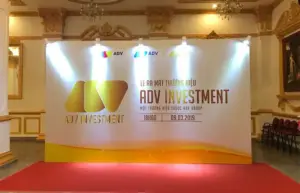 cho thuê đèn trang trí backdrop