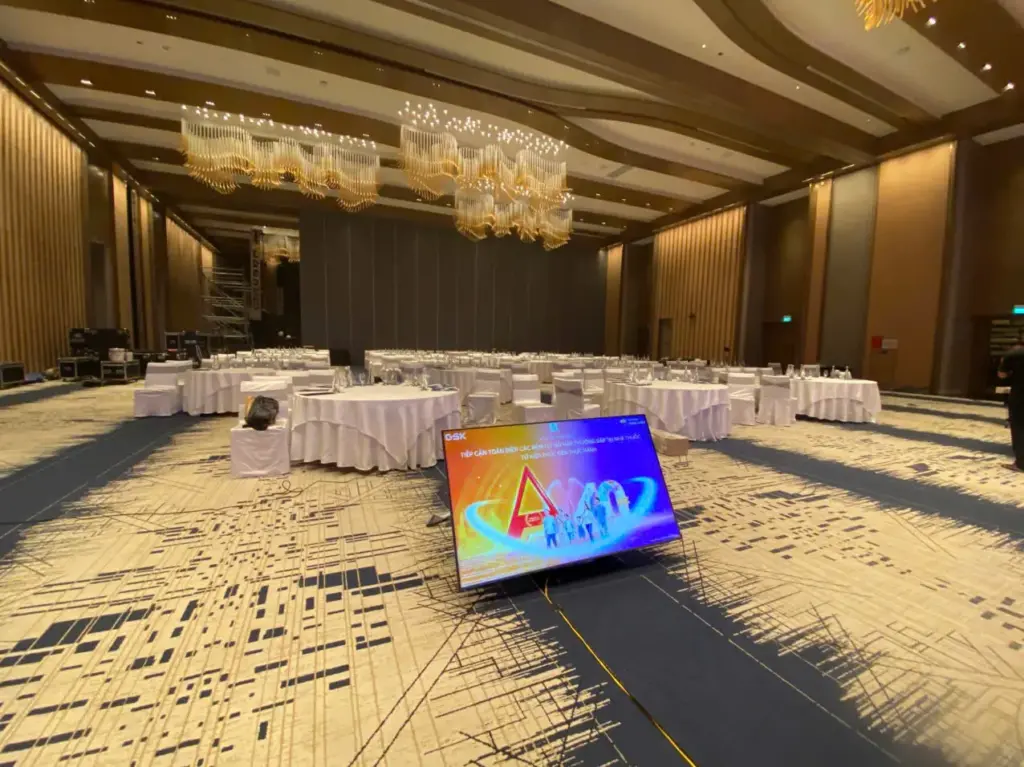 thuê tivi tại V.E.C Trung tâm triển lãm quốc gia